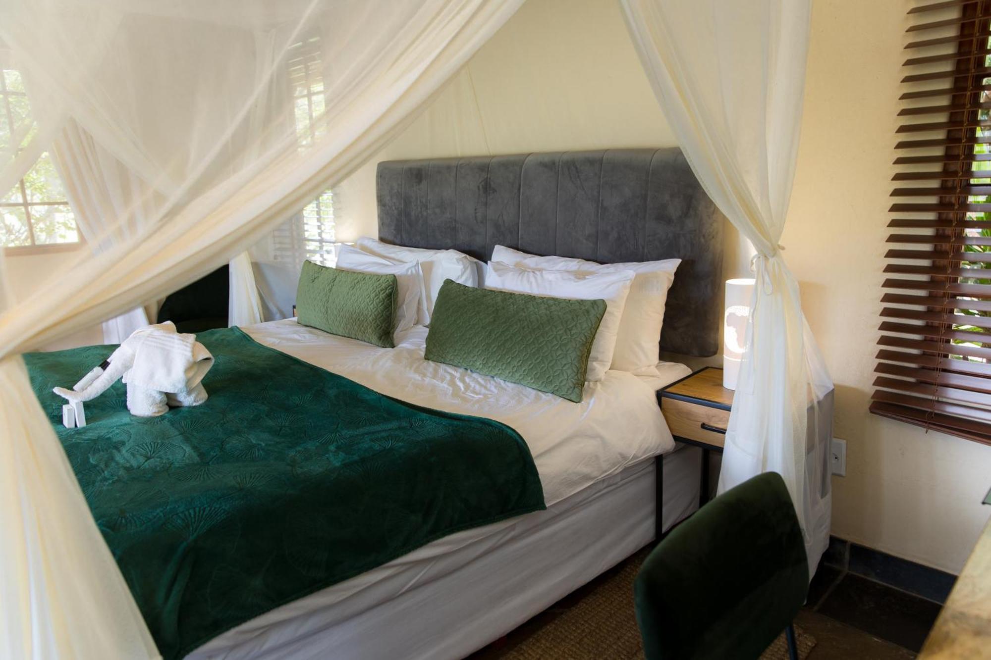 Kololo Game Reserve Фаалватер Стая снимка